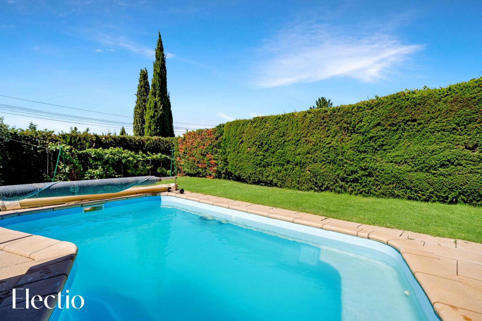 Villa Oliveda - Piscine & Salon Cinema Лурмарин Экстерьер фото
